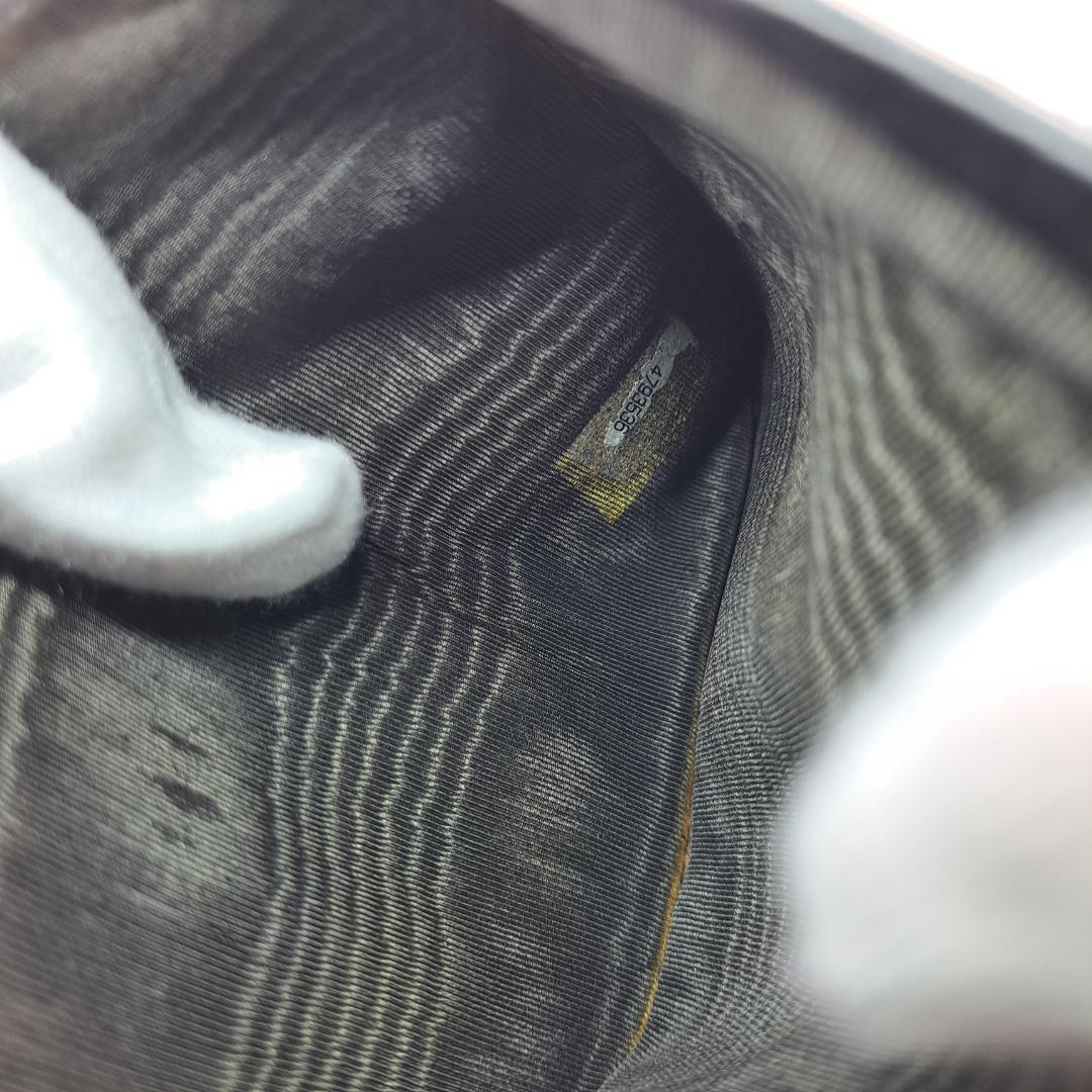 CHANEL　ワイルドステッチ　ブラック　二つ折り財布　折り財布　キャビアスキン