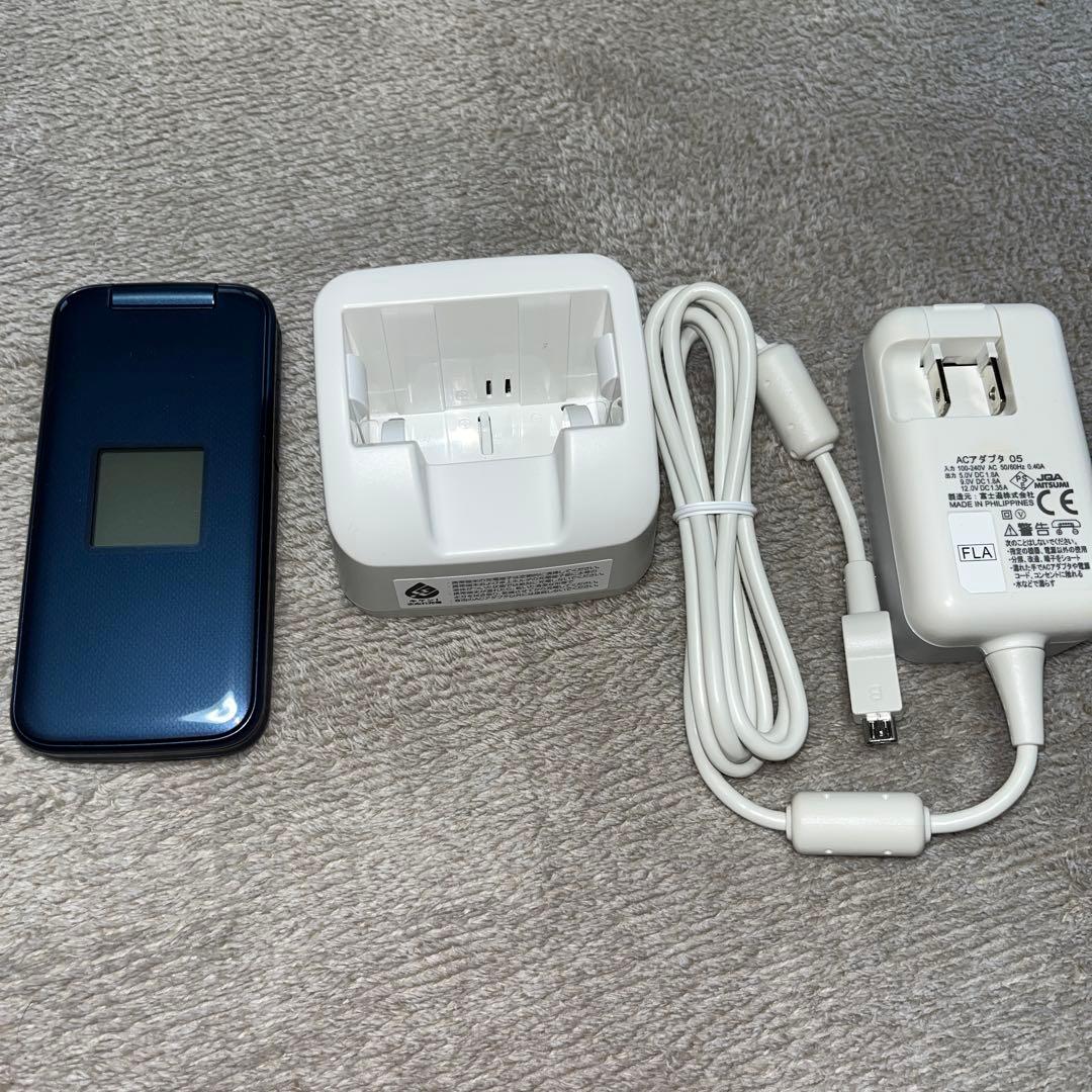 ドコモらくらくホン　F-01M