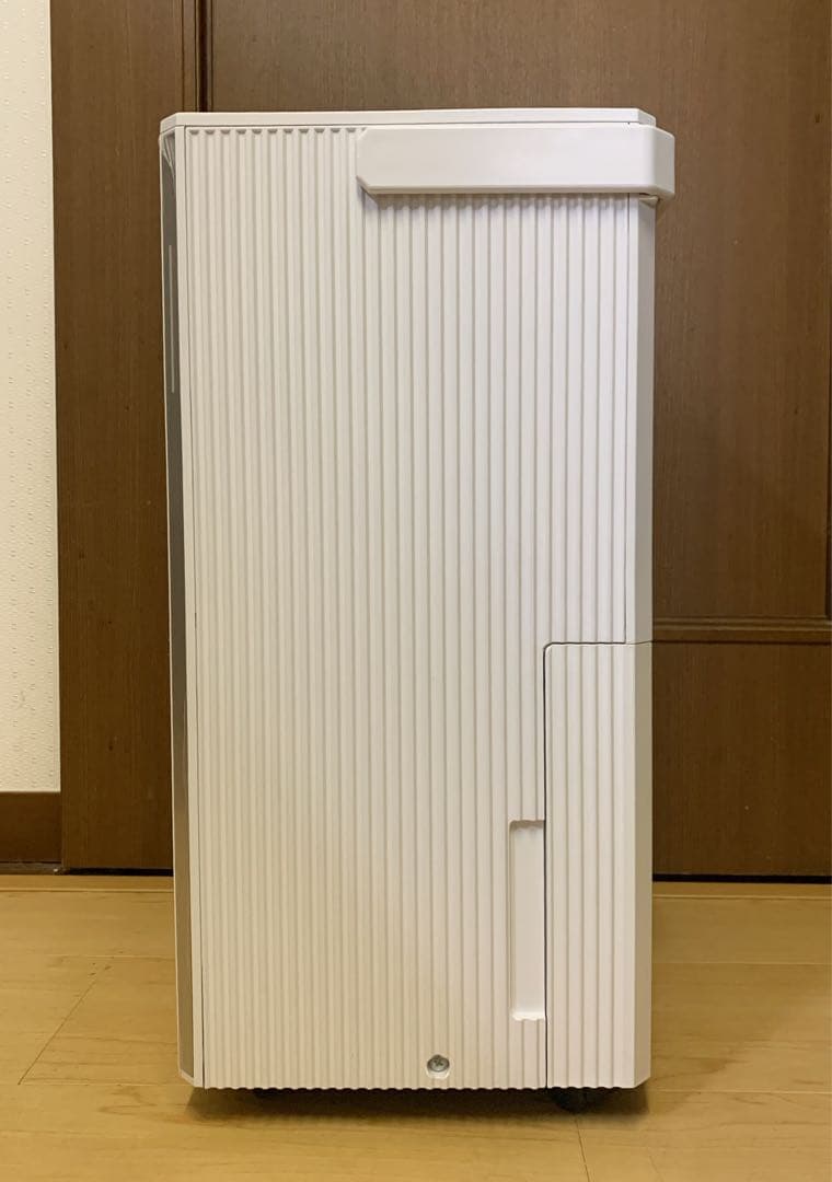 値下げ！【美品】ネオリード　空気清浄機能付除湿機12L NL-JSK12