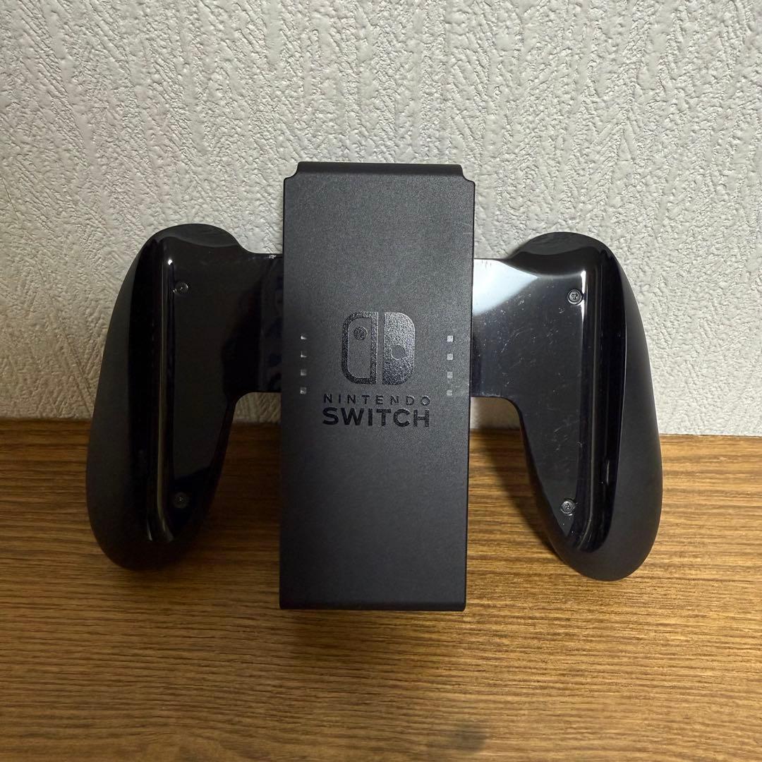 Nintendo Switch 本体、ドック/チャージャー /ケーブル付き