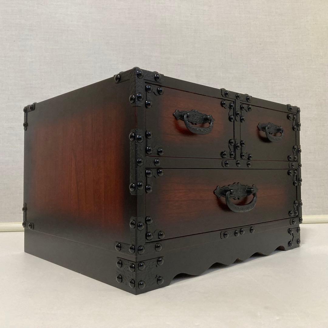 からくり 小引き出し 箪笥 チェスト 隠し収納 木製 桐⁇ 金具 和風 民芸調