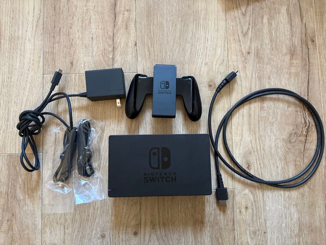 Nintendo Switch 本体（グレー）