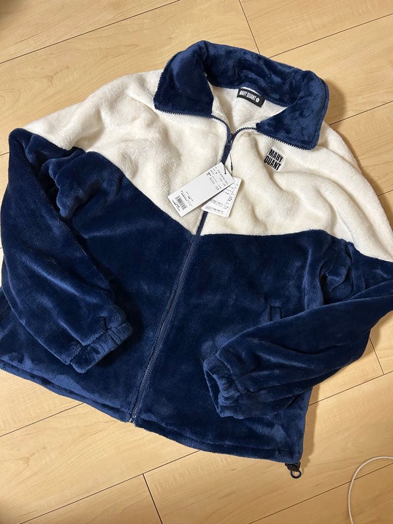 マリークワント　MARY QUANT バイカラーフリースビッグ ブルゾン