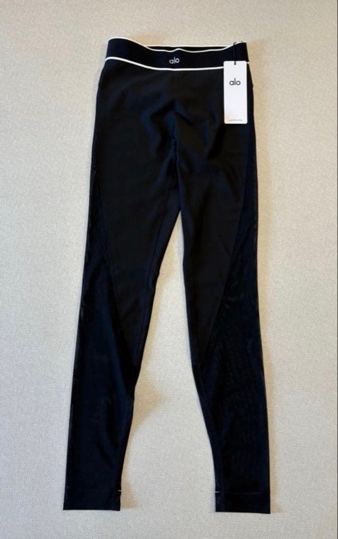 Alo yoga エアリフトメッシュ ストラップ付き レギンス ブラック