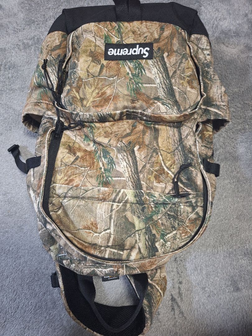 コ*モ様 Supreme リアルツリー　リュック　美品