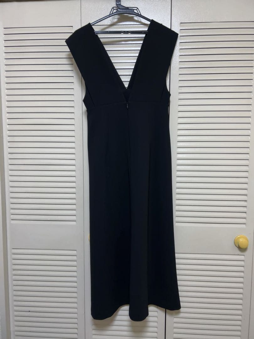 ワンピース Mame Kurogouchi V-Neck Sleeveless Dress