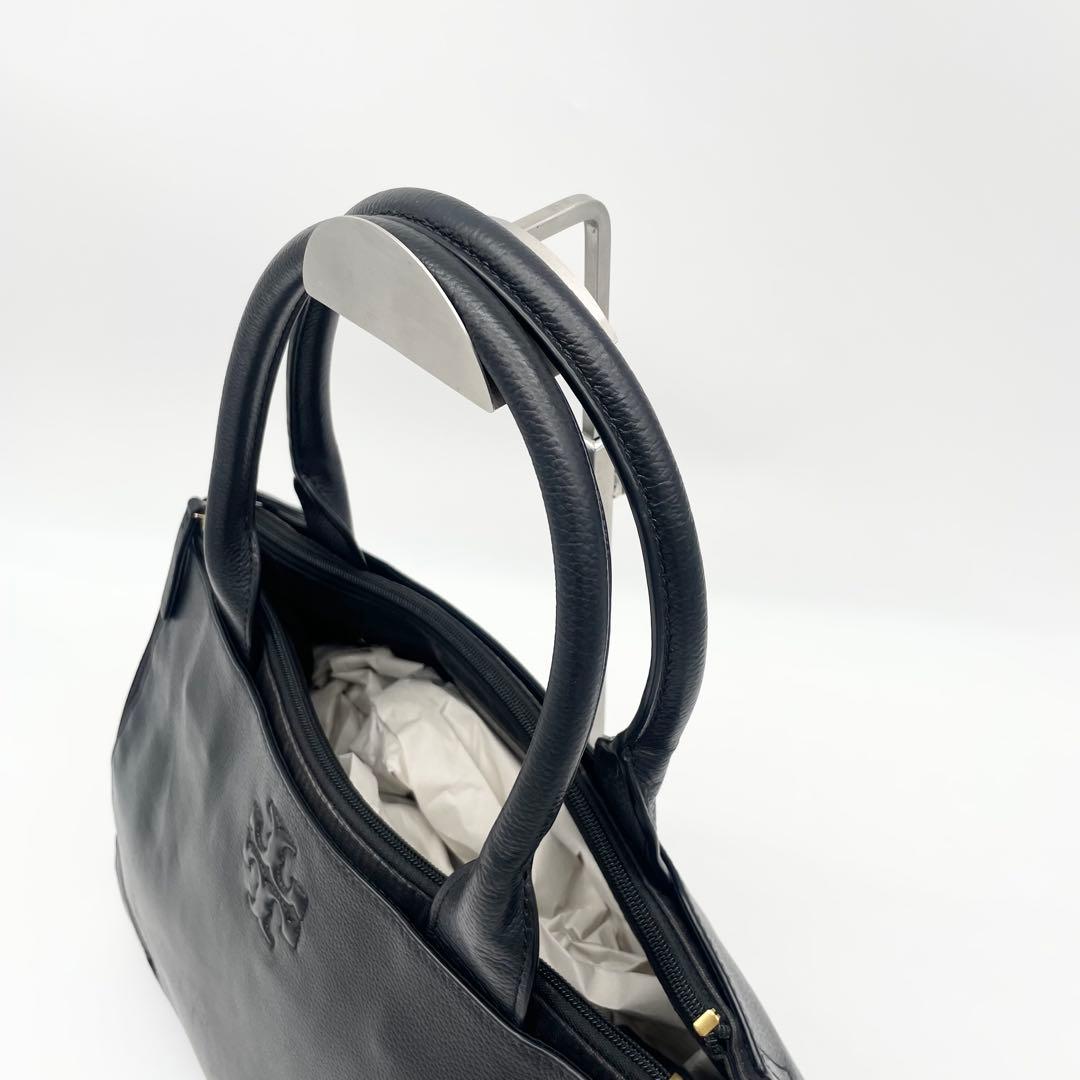 美品 トリーバーチ レザー トートバッグ エラ エンボス ブラック　A4可