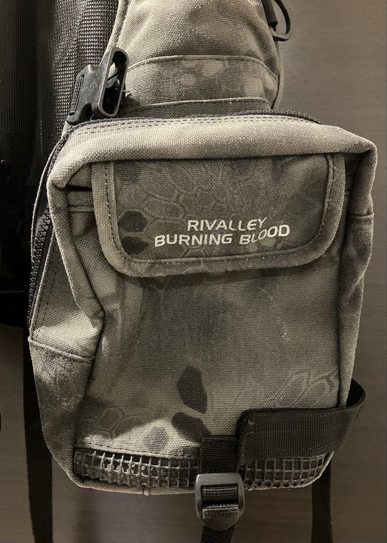 リバレイ　RBB (フローティングベスト) ライフジャケット