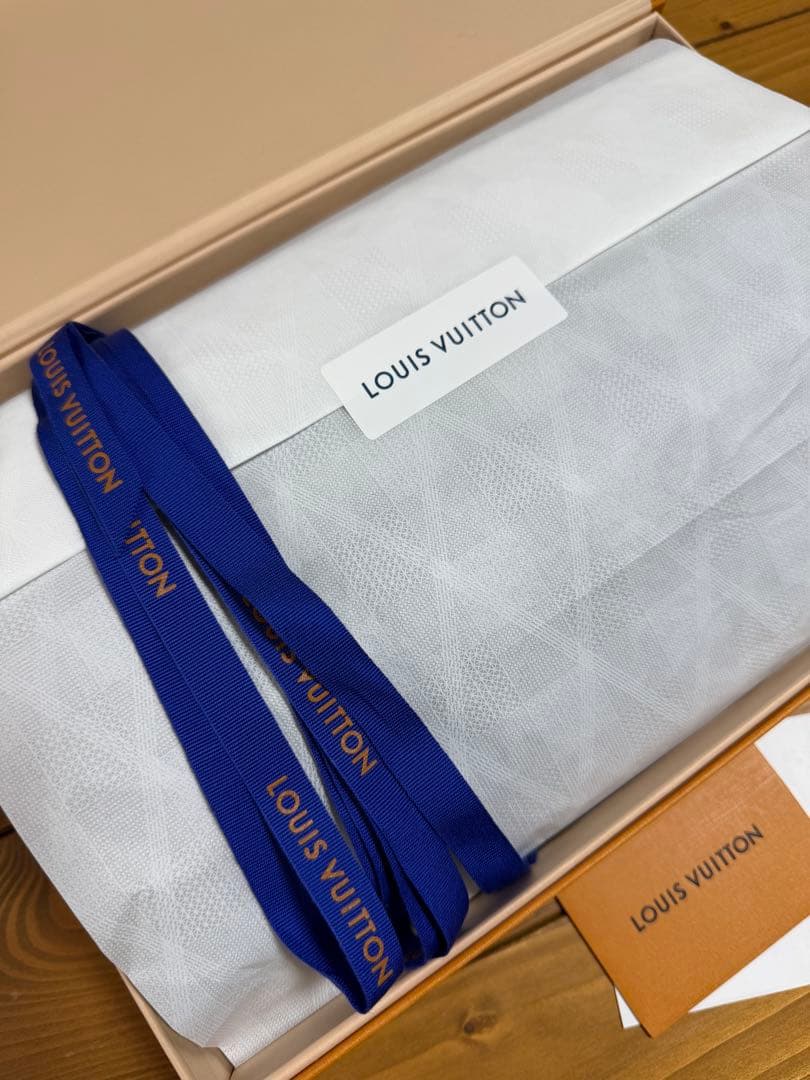 【美品】LOUIS VUITTON マフラー　LVスプリット