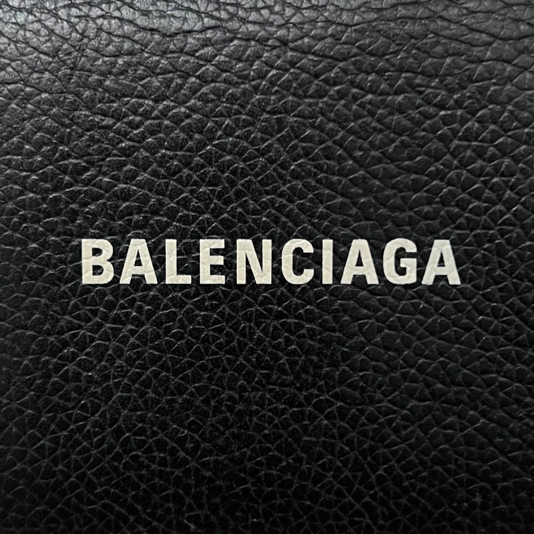 ◇美品◇バレンシアガ　コンパクト折り財布　白ロゴ×ブラックレザー×ゴールド金具