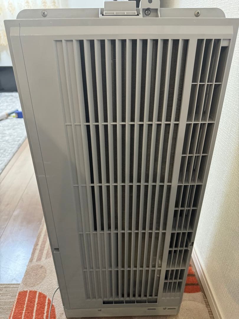 コロナルームエアコン ウインド形冷房専用 形式名 CW-169G