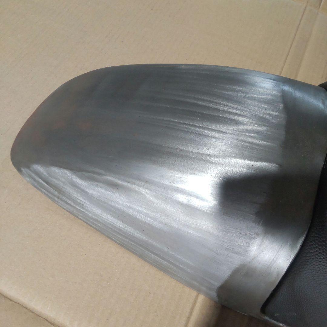 カフェレーサーカスタム シート付きリアフェンダー