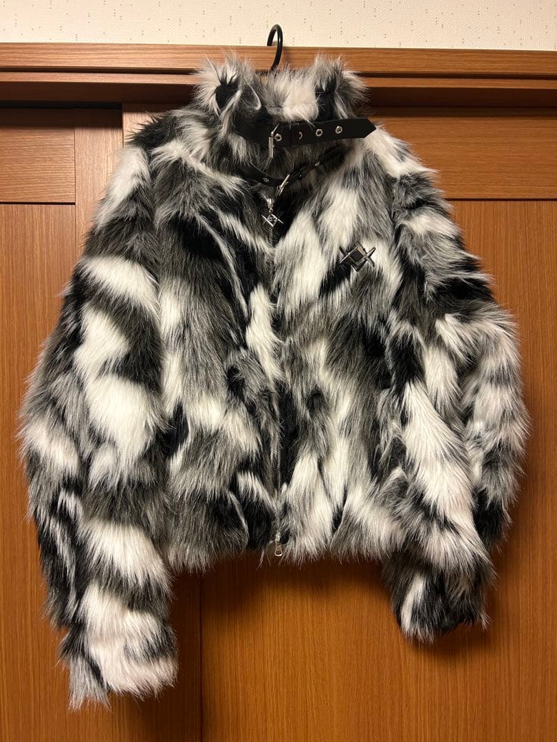 【ゆー】『REFLEM/レフレム』ベルト付きクロップファージャケット