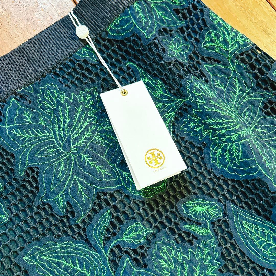 タグ付き新品　トリーバーチ　花柄ワンピース　刺繍　ネイビー　グリーン　海外0