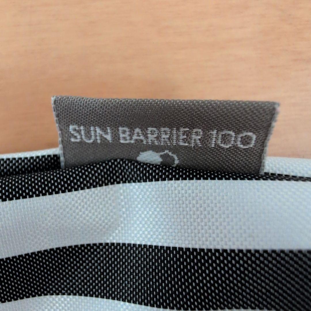 中古品 SUN BARRIER 100 折りたたみ日傘 ストライプ