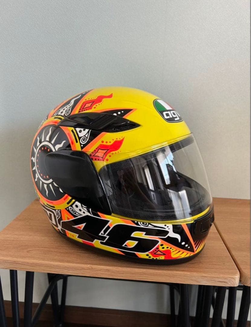AGV バレンティーノロッシ ヘルメット 46
