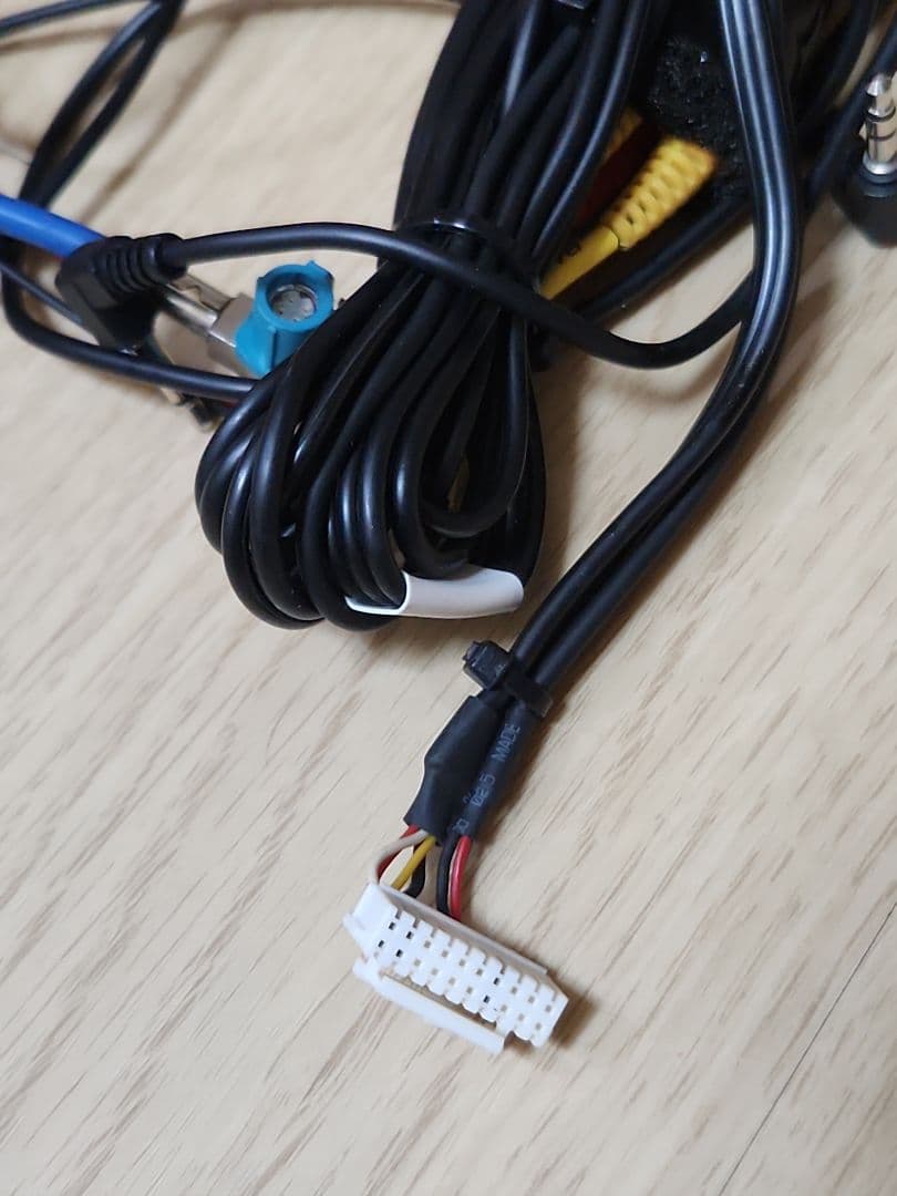 bmw mini 外し品 モニターインターフェース avs430