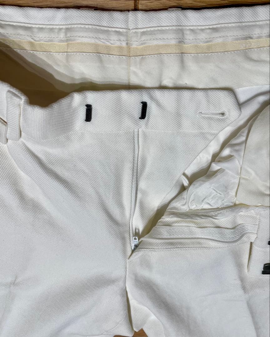 GUCCI グッチ スリット入りパンツ ホワイトスラックス 44サイズ