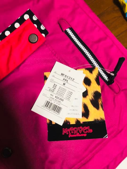 《新品》スノーボードウェア　『上・下』　Mサイズ