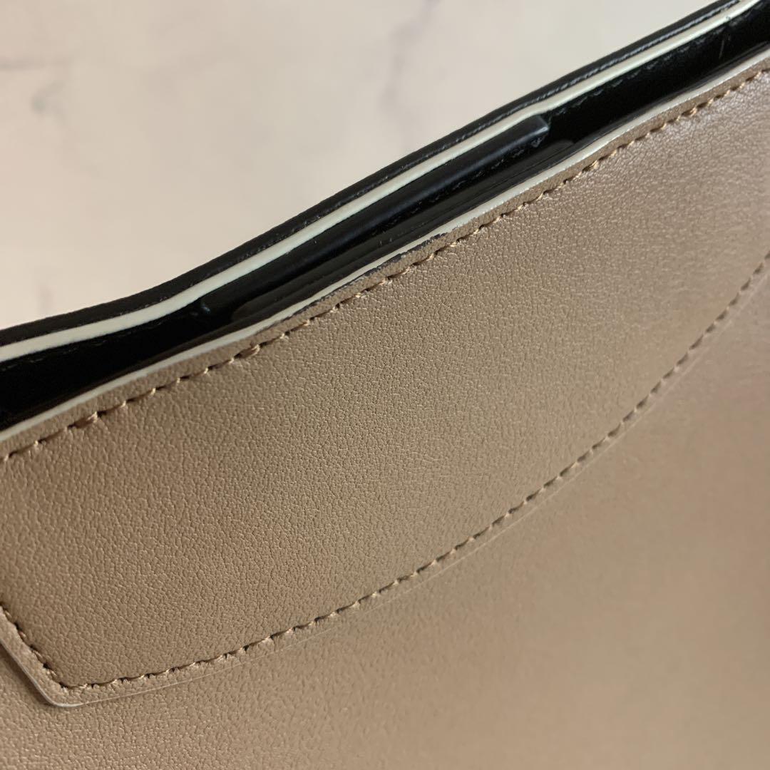 アニエスベー　ベージュ トート型ショルダーバッグ