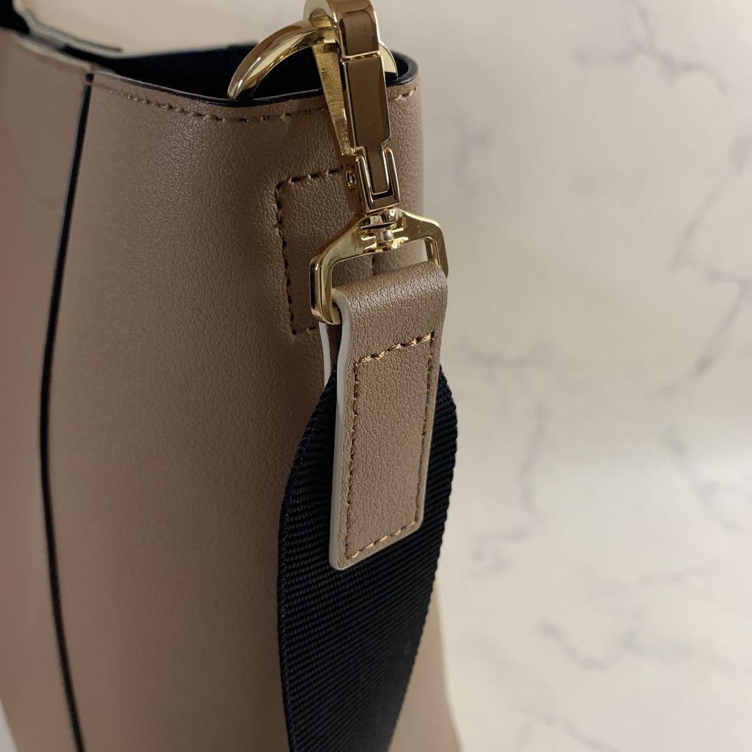 アニエスベー　ベージュ トート型ショルダーバッグ