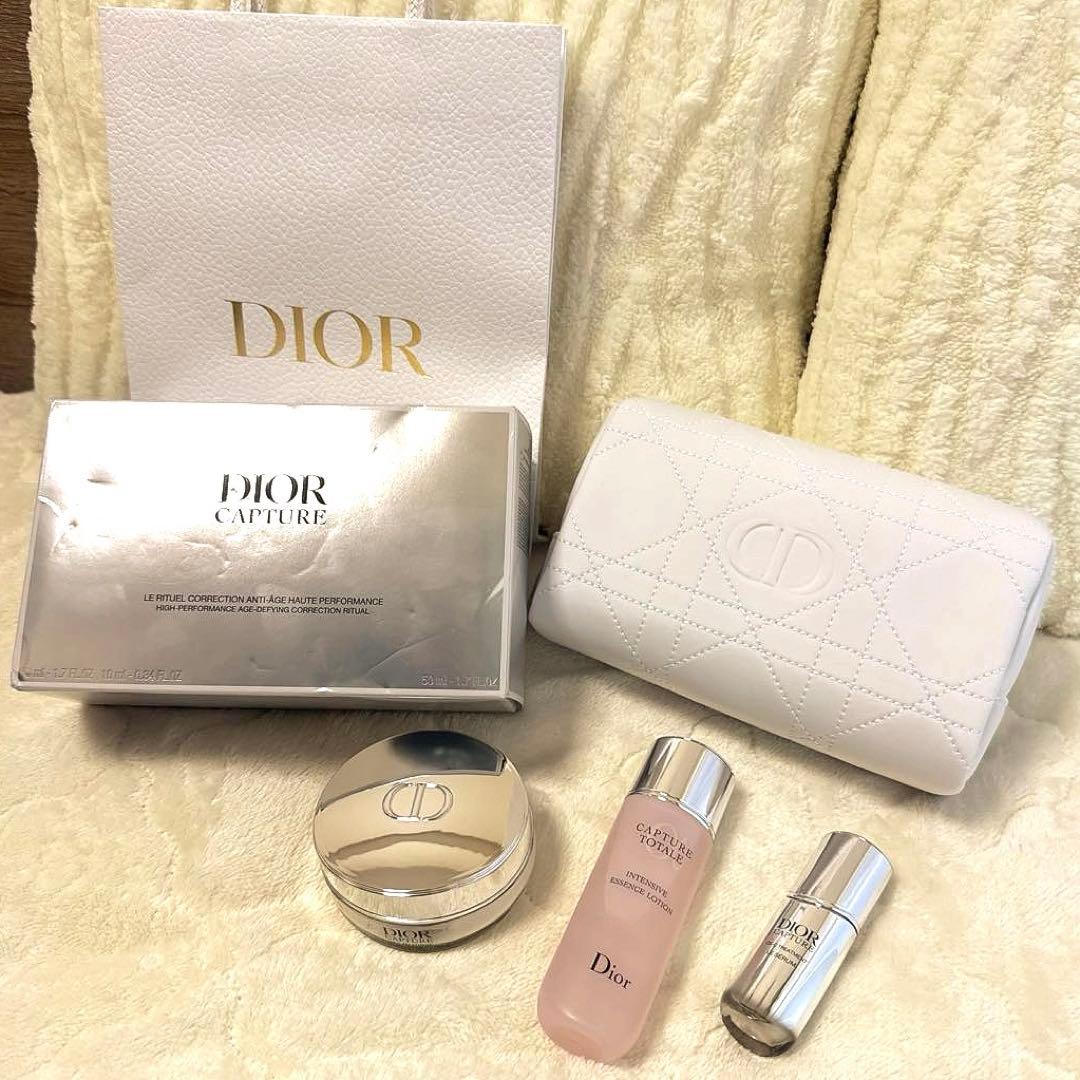 【新品未使用】˚✧₊ DIOR CAPTURE⁺˳✧༚ポーチ付きスキンケアセット