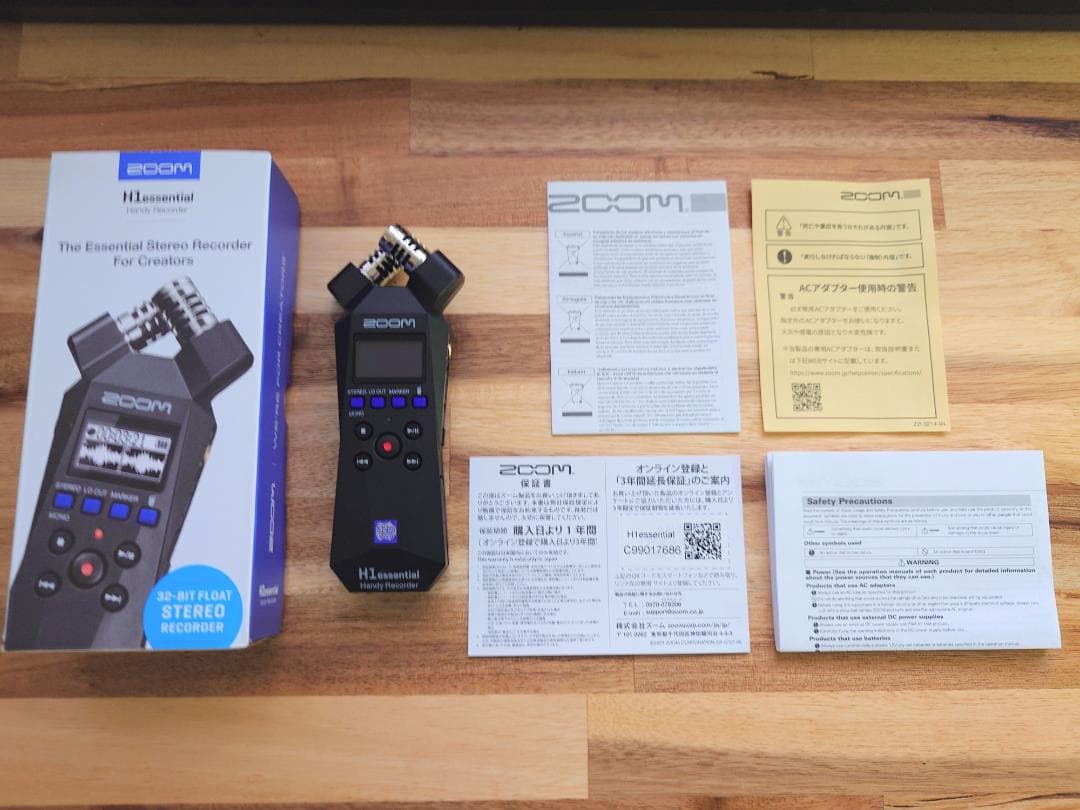 ZOOM H1essential ハンディレコーダー 専用ケース付 美品