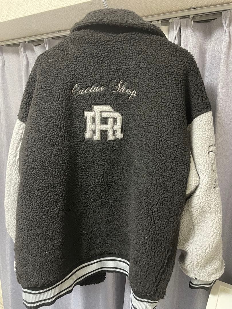 ボアスタジャン MARFA Cactus Shop