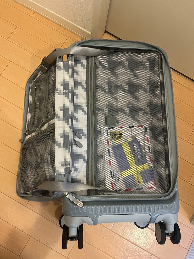 イノベーター　キャリーケース　ベーシック　クラウドグレー　45L