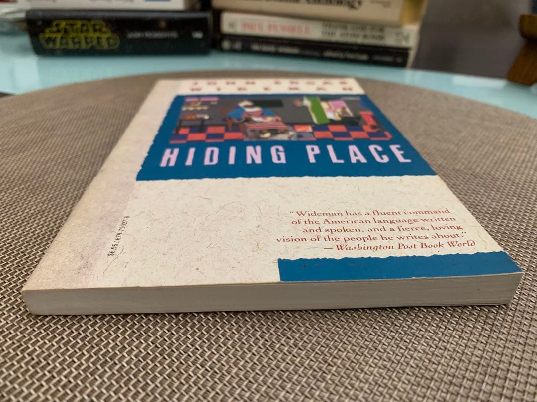 希少　Hiding Place by John Edgar Wideman