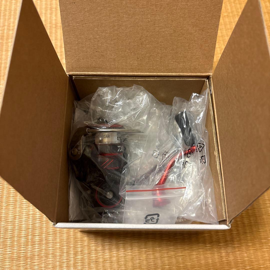 ダイワ　18月下美人MX　LT2000S