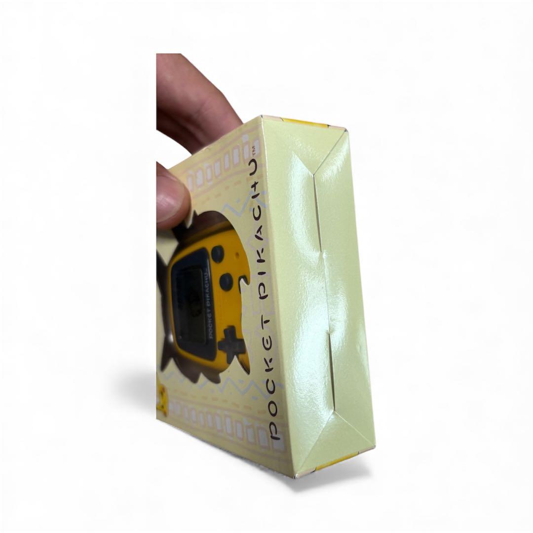 送料込み♪【新品・未開封】任天堂 ポケット ピカチュウ 歩数計