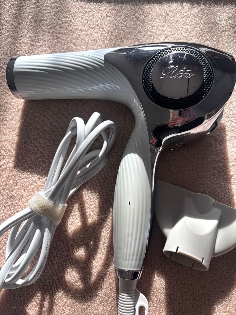 リファ　ヘアドライヤー 専用ノズル付き　refa