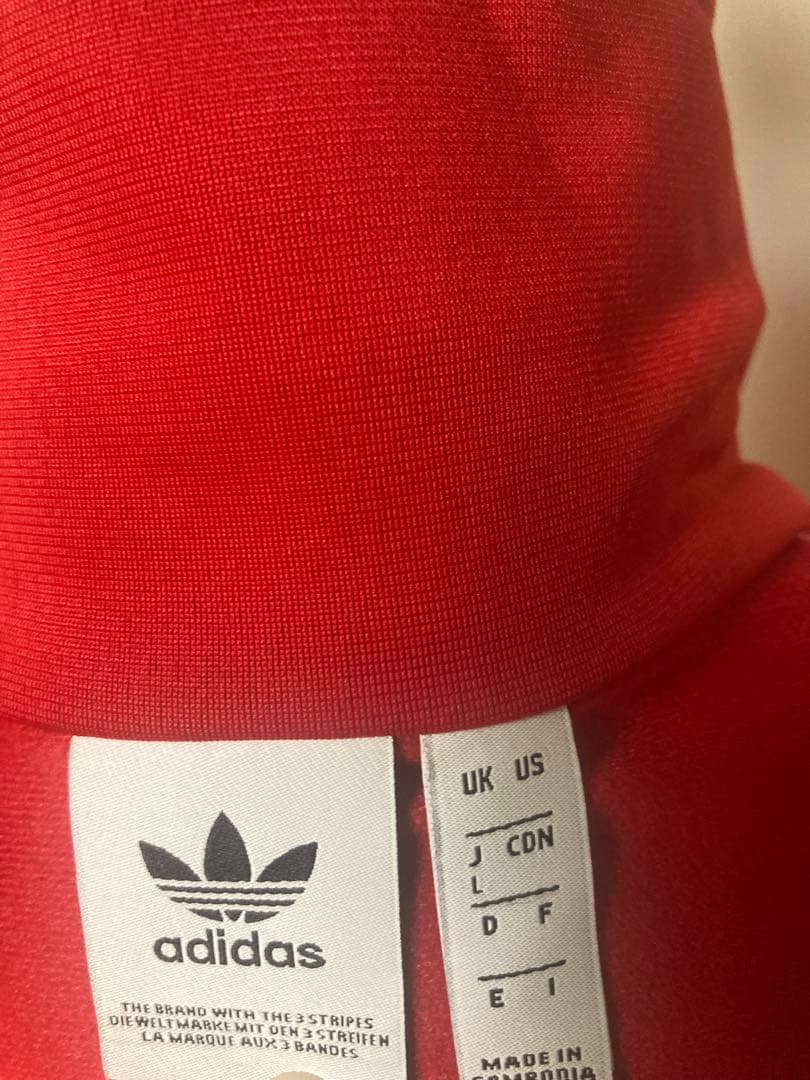 adidas レッド ジップアップジャージ　美品