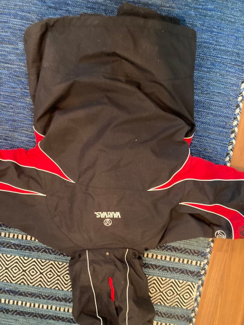 VARIVAS GORE-TEX レインウェア 黒/赤