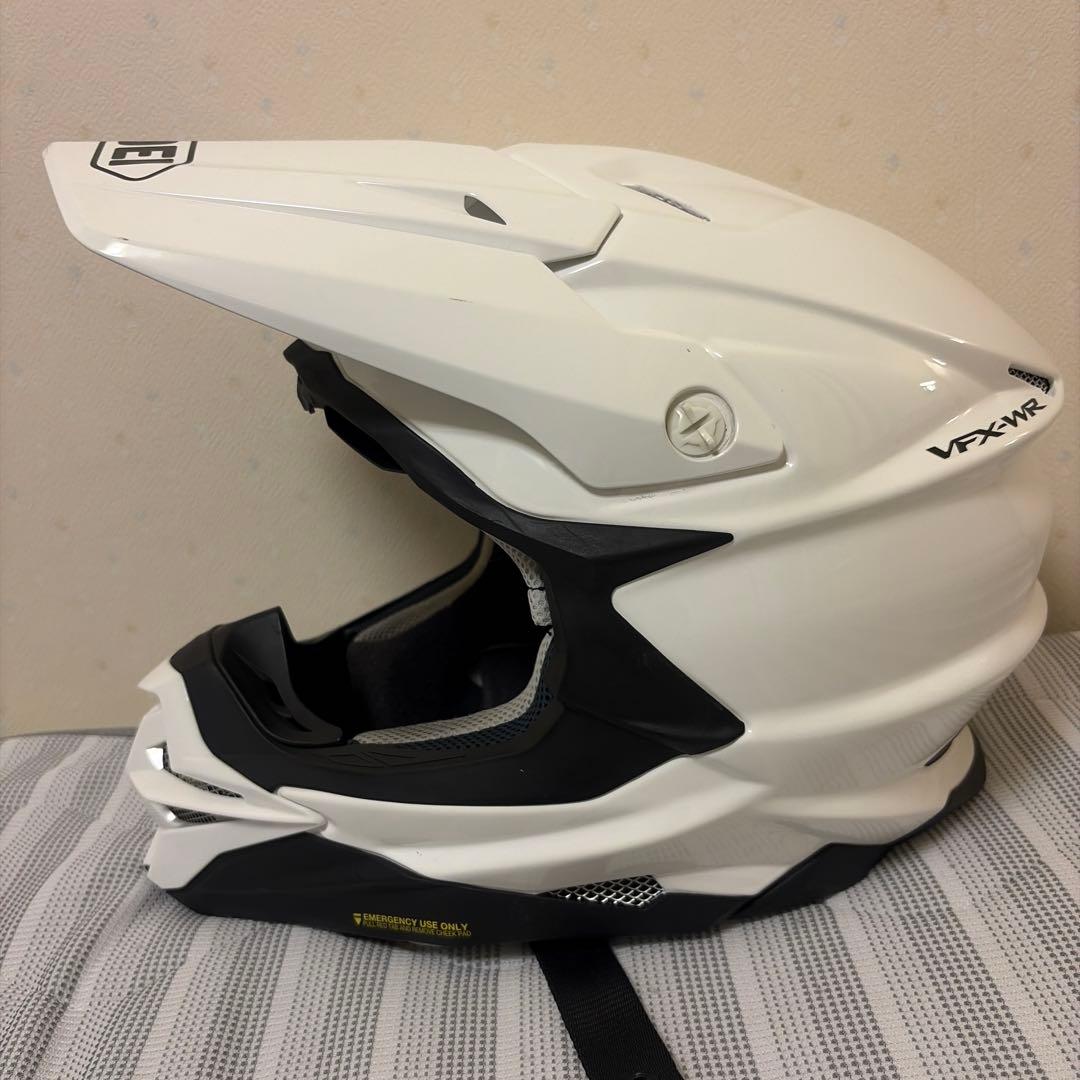 VFX-WR ホワイト フルフェイスヘルメット