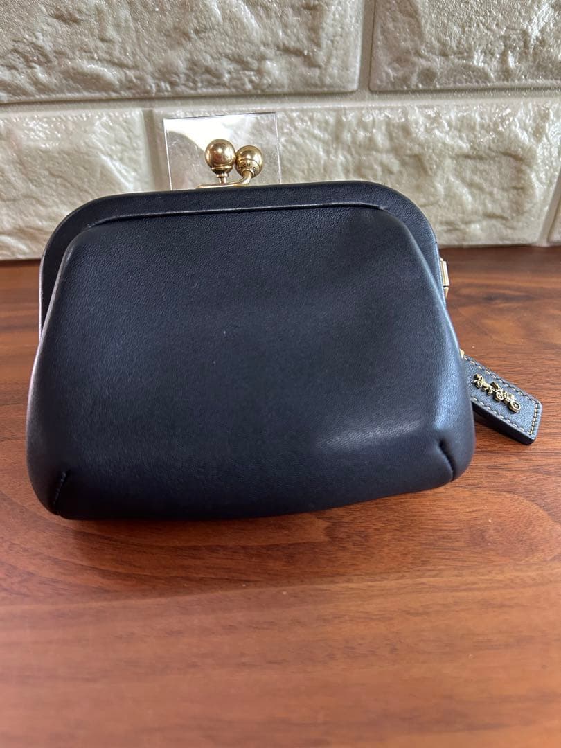 COACHコーチ黒のがま口ケース小銭に入れ