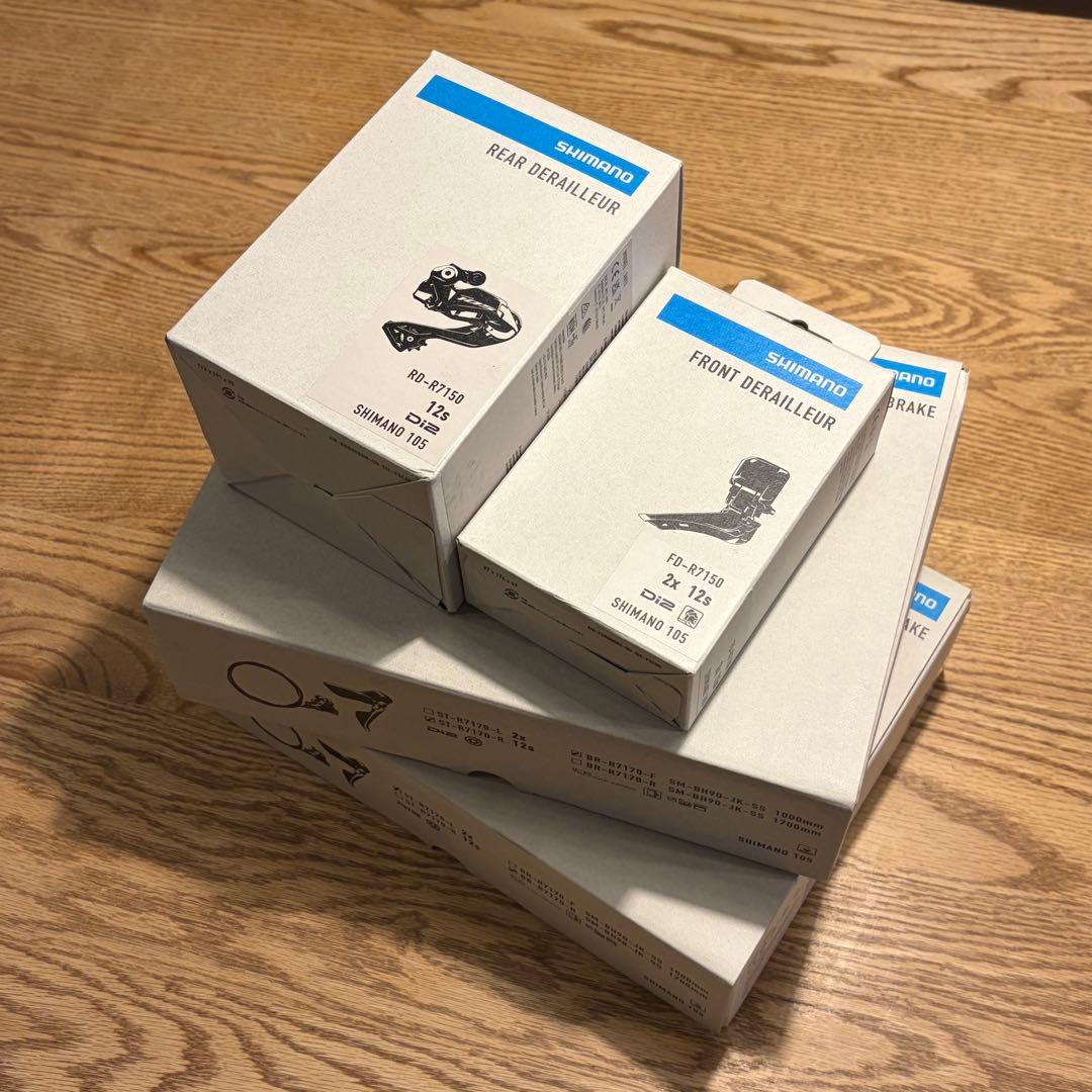 【新品未使用】SHIMANO 105 2×12速 ディスク コンポーネントセット
