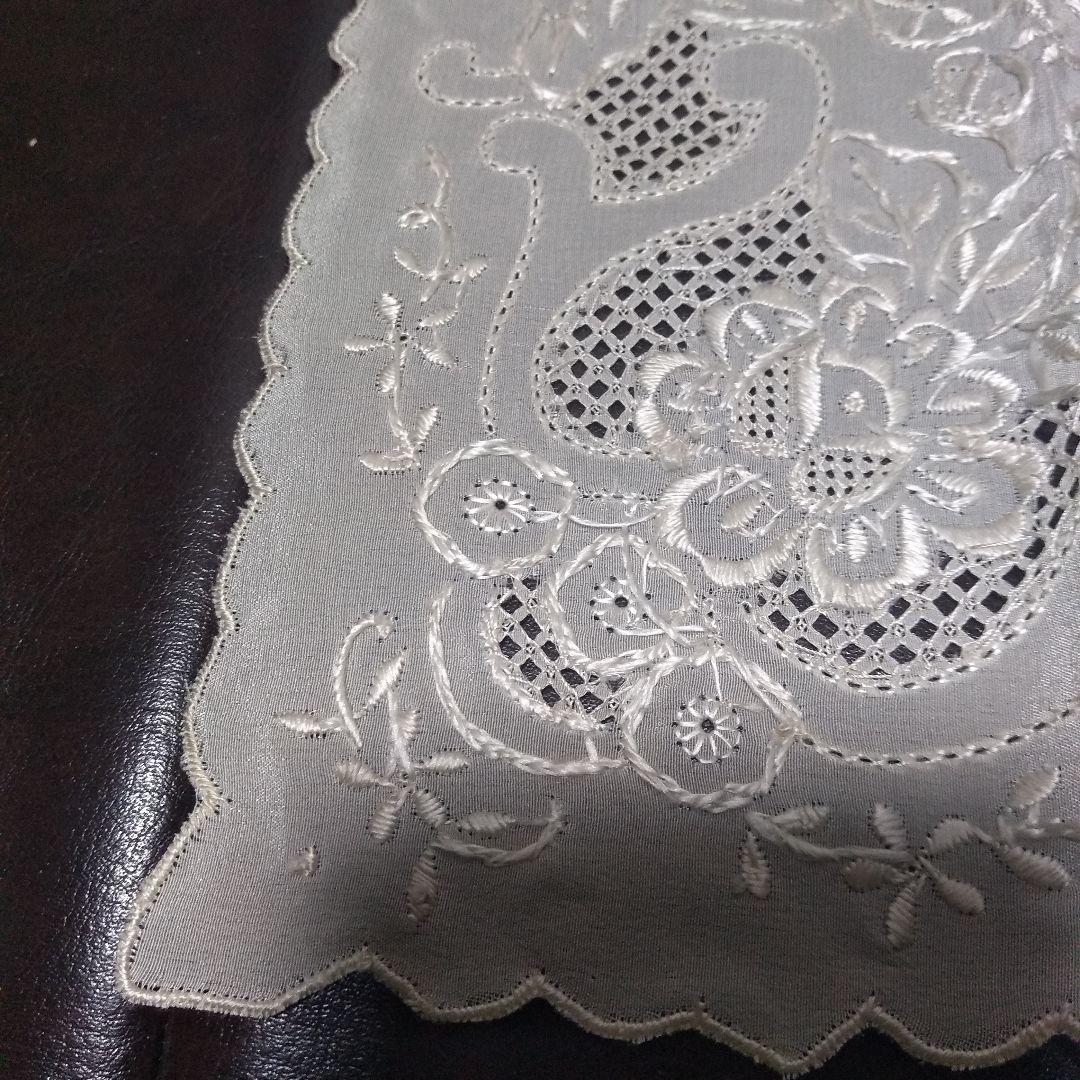 北朝鮮ハンドメイド刺繍ハンカチーフ