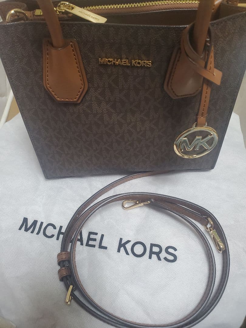 MERCER クロスボディ ミディアム MKシグネチャー マイケルコース