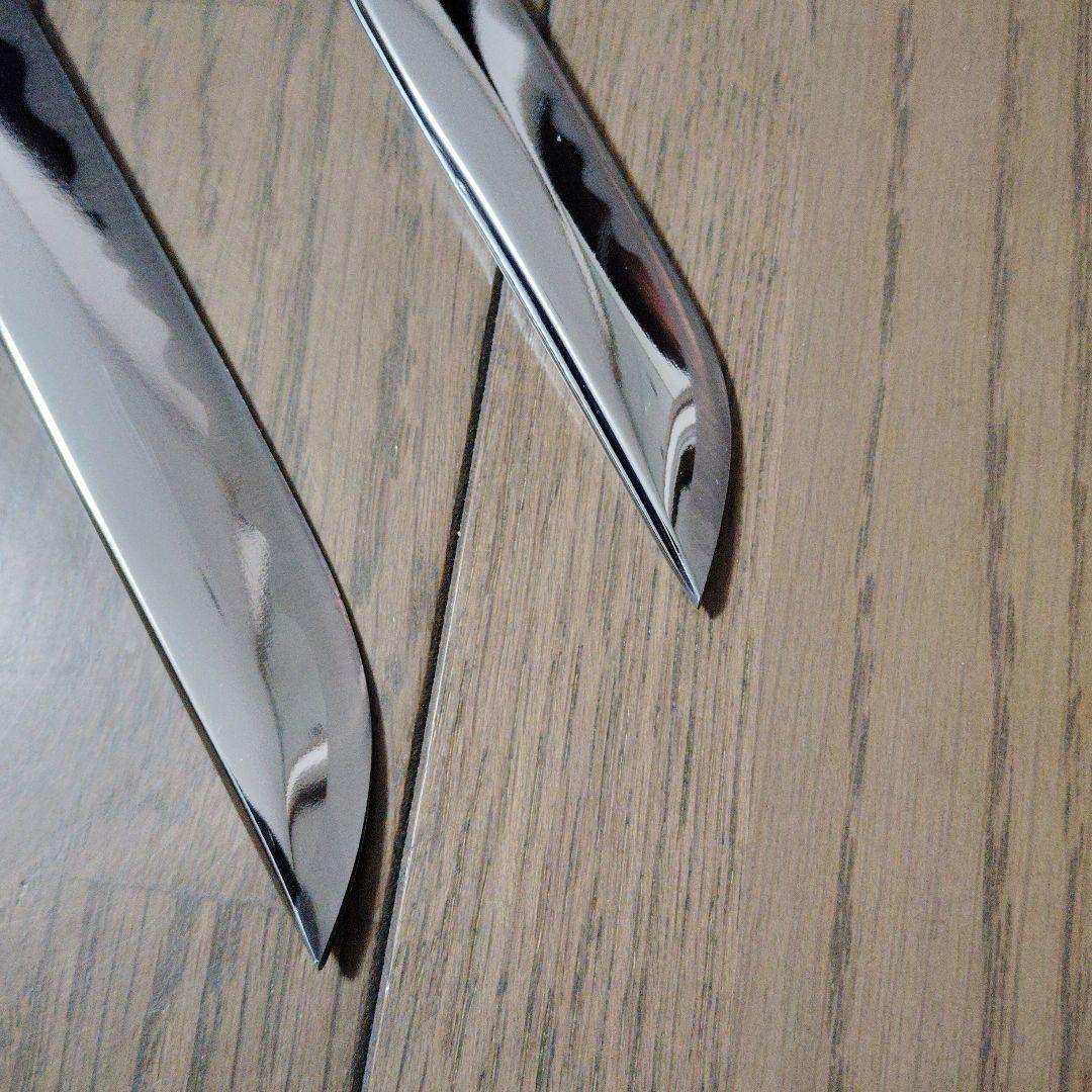 ド*ン様 龍柄　模造刀2本セット　刀掛台付き