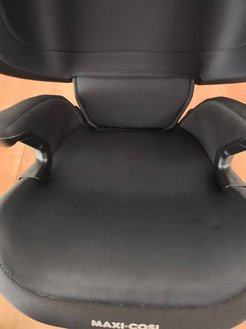 MAXI-COSI ジュニアシート Morion i−size　ブラック