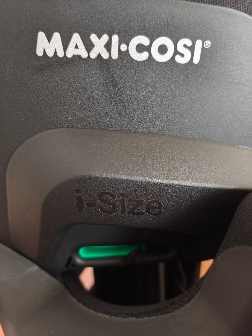 MAXI-COSI ジュニアシート Morion i−size　ブラック