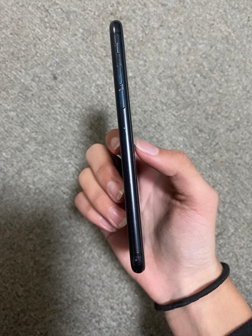 チ*ん様 iPhoneSE第2世代 64GB ブラック SIMフリー 初期化済