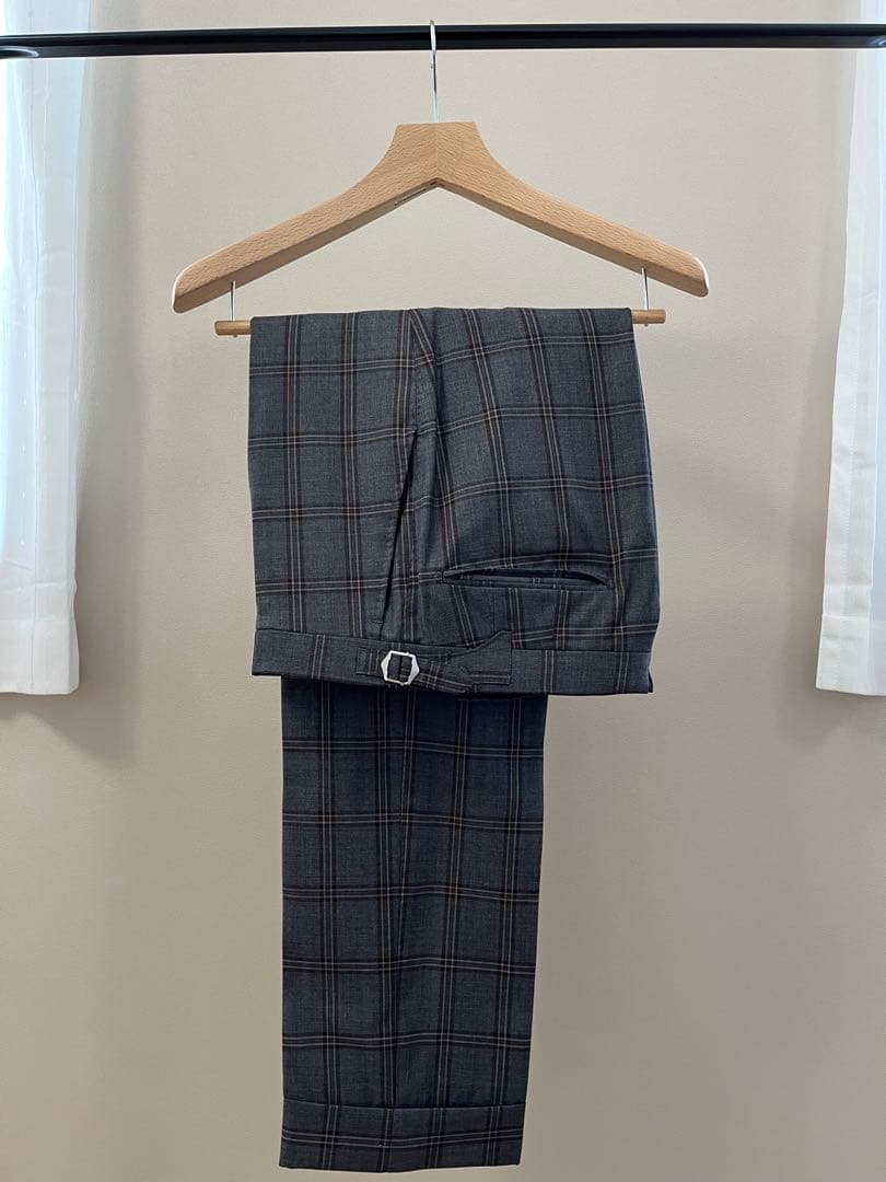 グレー系チェック ダブルブレストスーツ