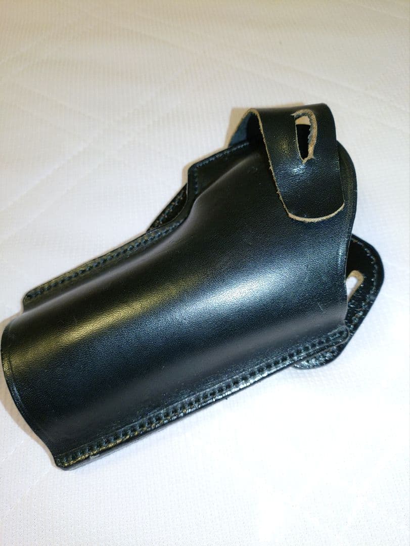 d*8様 「クライムハンター2」内 ジョウ河村使用 ストライカー 92Fヒップホ