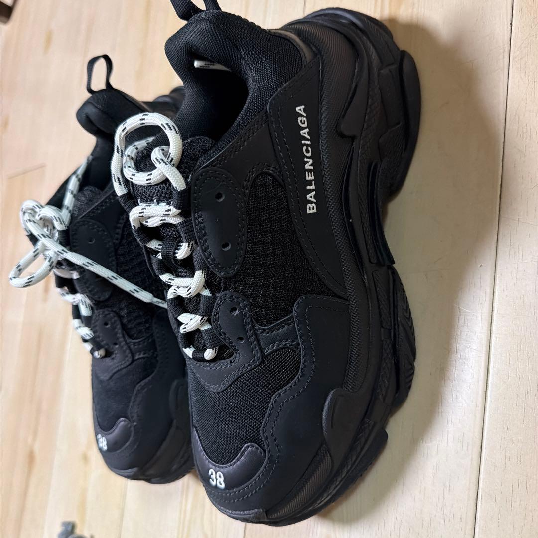 バレンシアガ　triples 38 25cm 黒　変え紐付き