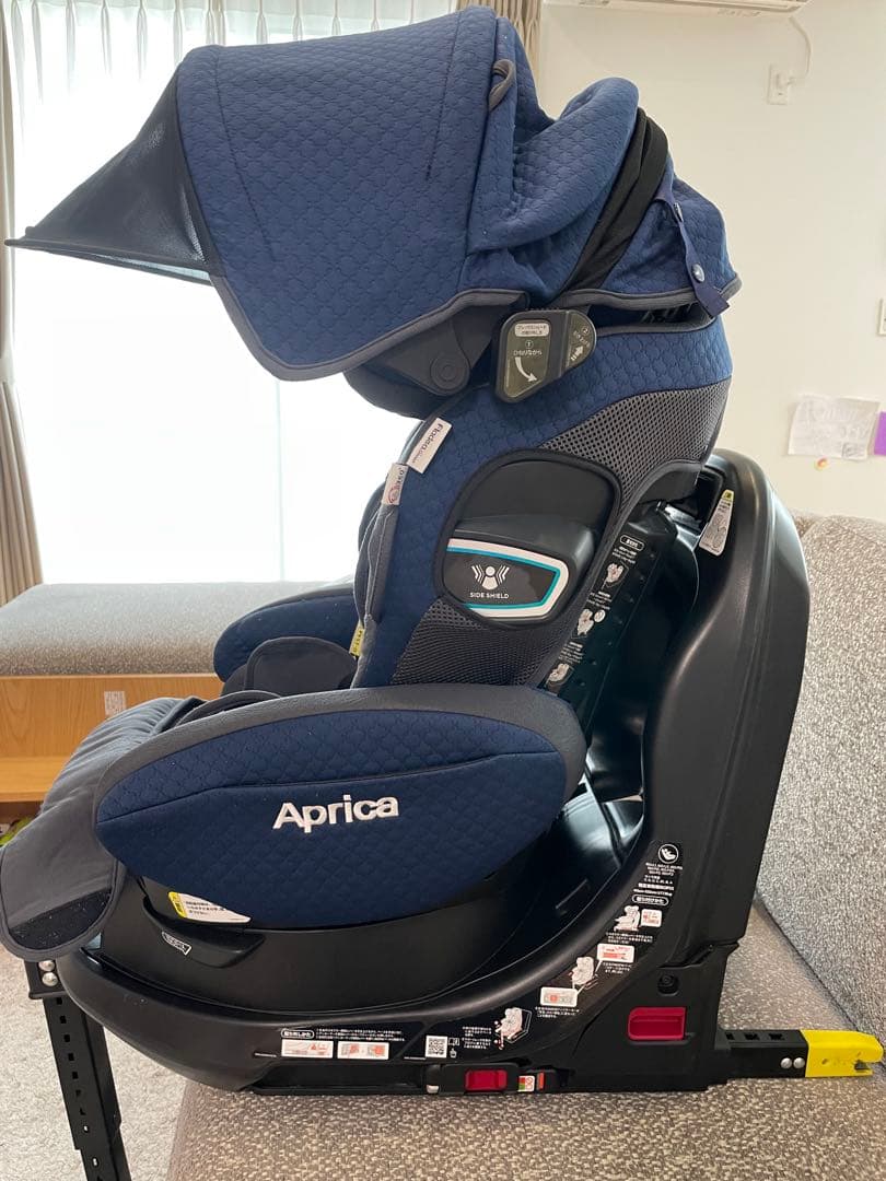 Aprica (アップリカ) 回転式 チャイルドシート フラディア グロウ