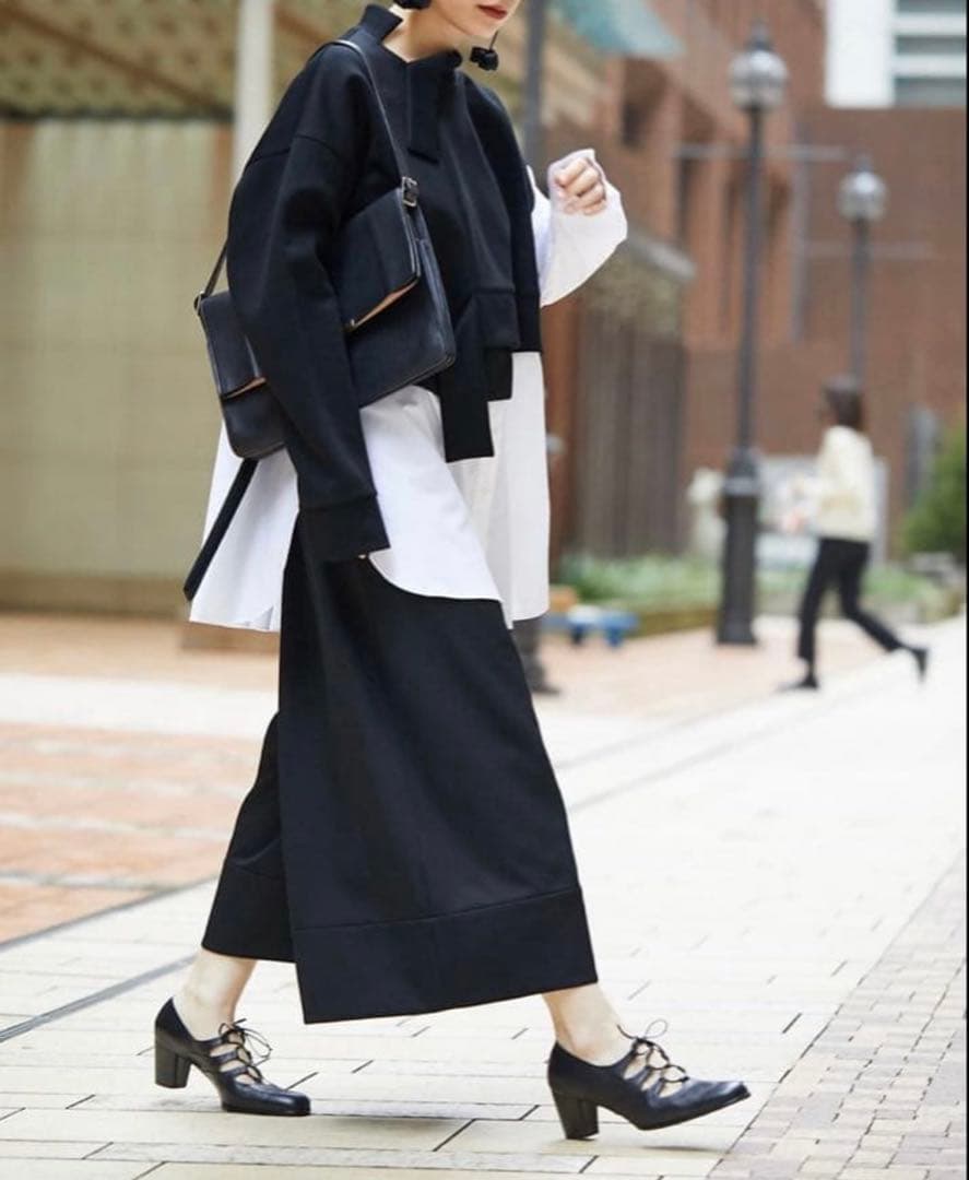 【美品】エンフォルド ダンボールスウェット レイヤープルオーバー 黒 白 38