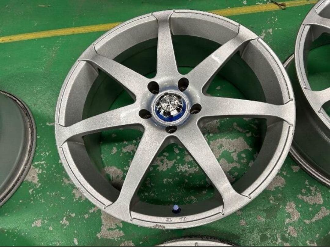 8072115)レイズRAYSベルサスコンピオナート18インチアルミホイールのみ